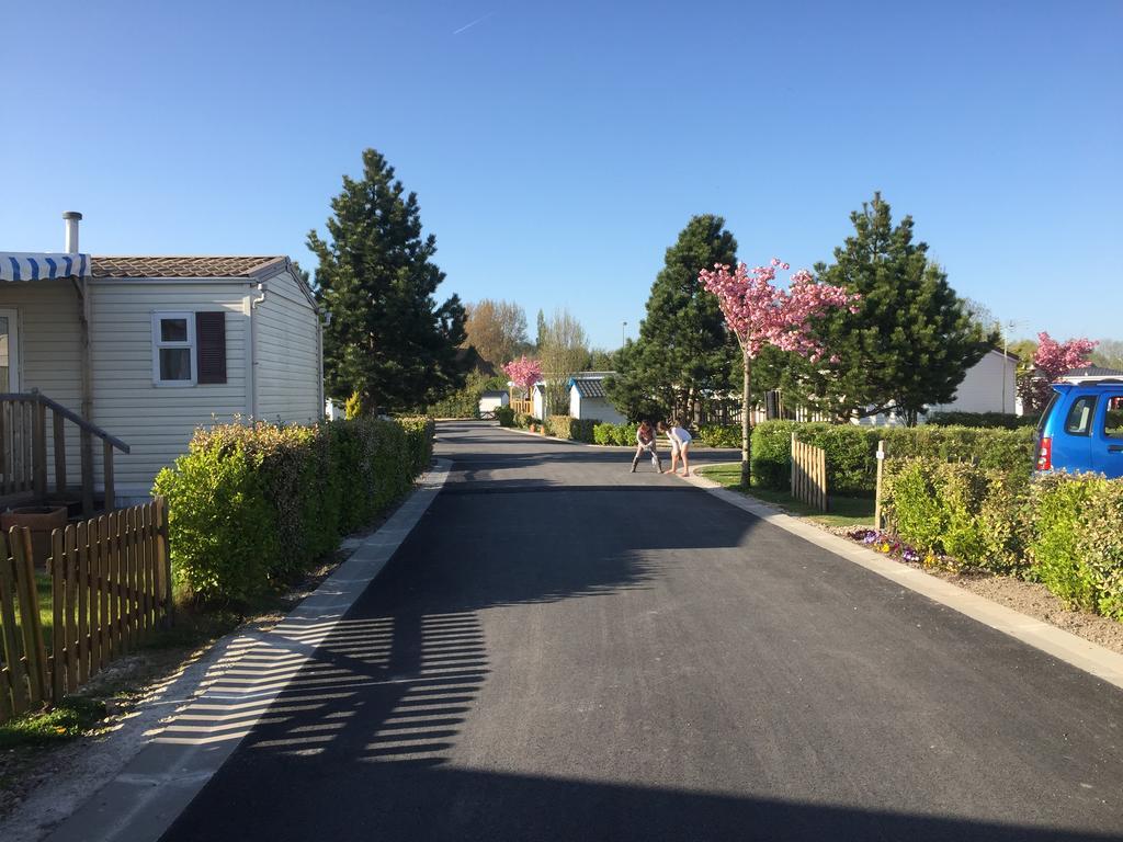Camping Caravaning Les Cerisiers Berck Sur Mer Verton Buitenkant foto