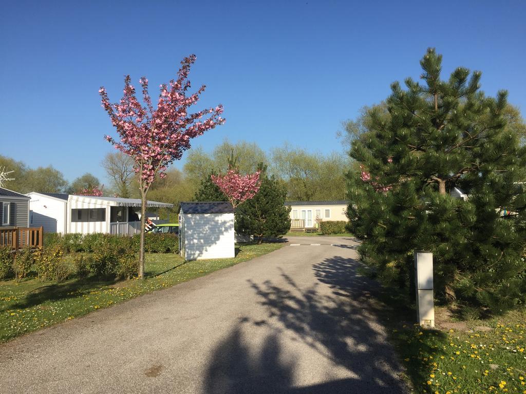 Camping Caravaning Les Cerisiers Berck Sur Mer Verton Buitenkant foto