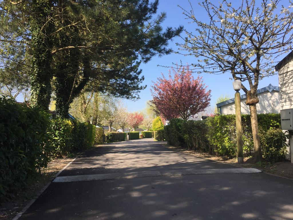 Camping Caravaning Les Cerisiers Berck Sur Mer Verton Buitenkant foto